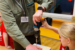 60c7fc2b-f3b5-4904-ac43-276383a4c2e9