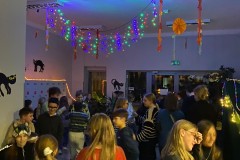 ca7796ca-c3a5-4f8f-a05e-4a627cba414f